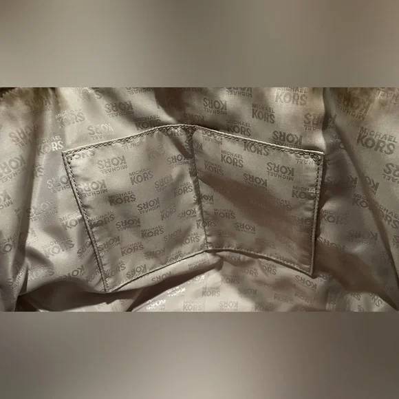 SOLD Michael Kors Tote - Picture 6 of 9
